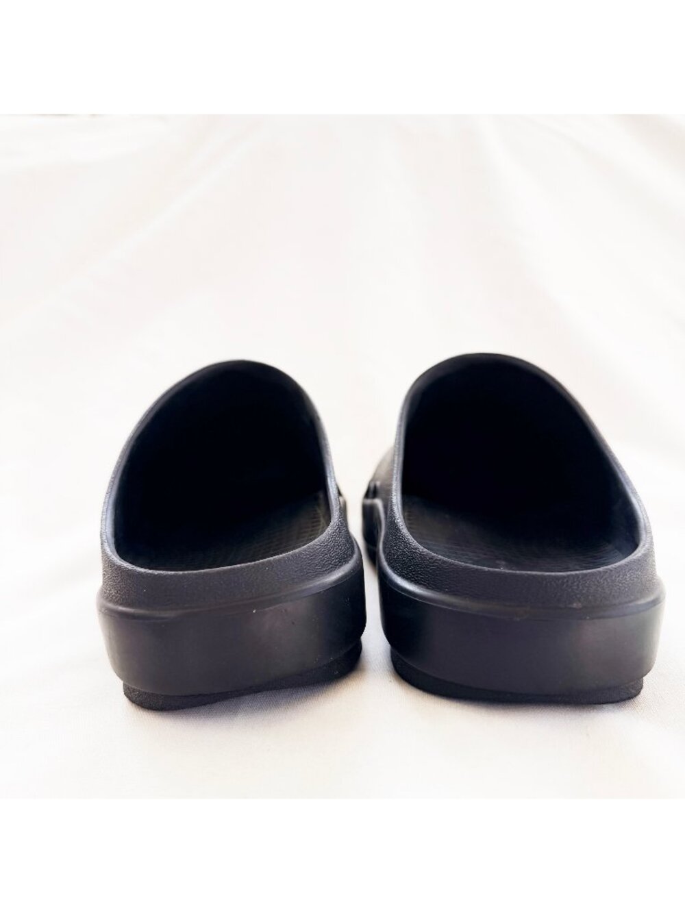 OOFOS OOcloog Clog Womens 7 Black OOfoam Comfort Slip On Recovery Nursing Shoes - Picture 13 of 16